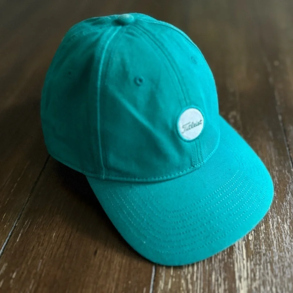 NWT Titliest mantouk hat